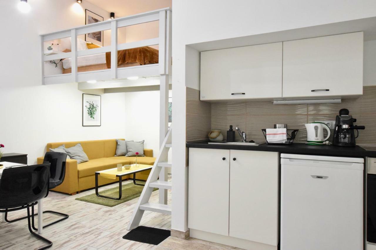 Standard Apartment By Hi5 - Akacfa 59 Boedapest Buitenkant foto