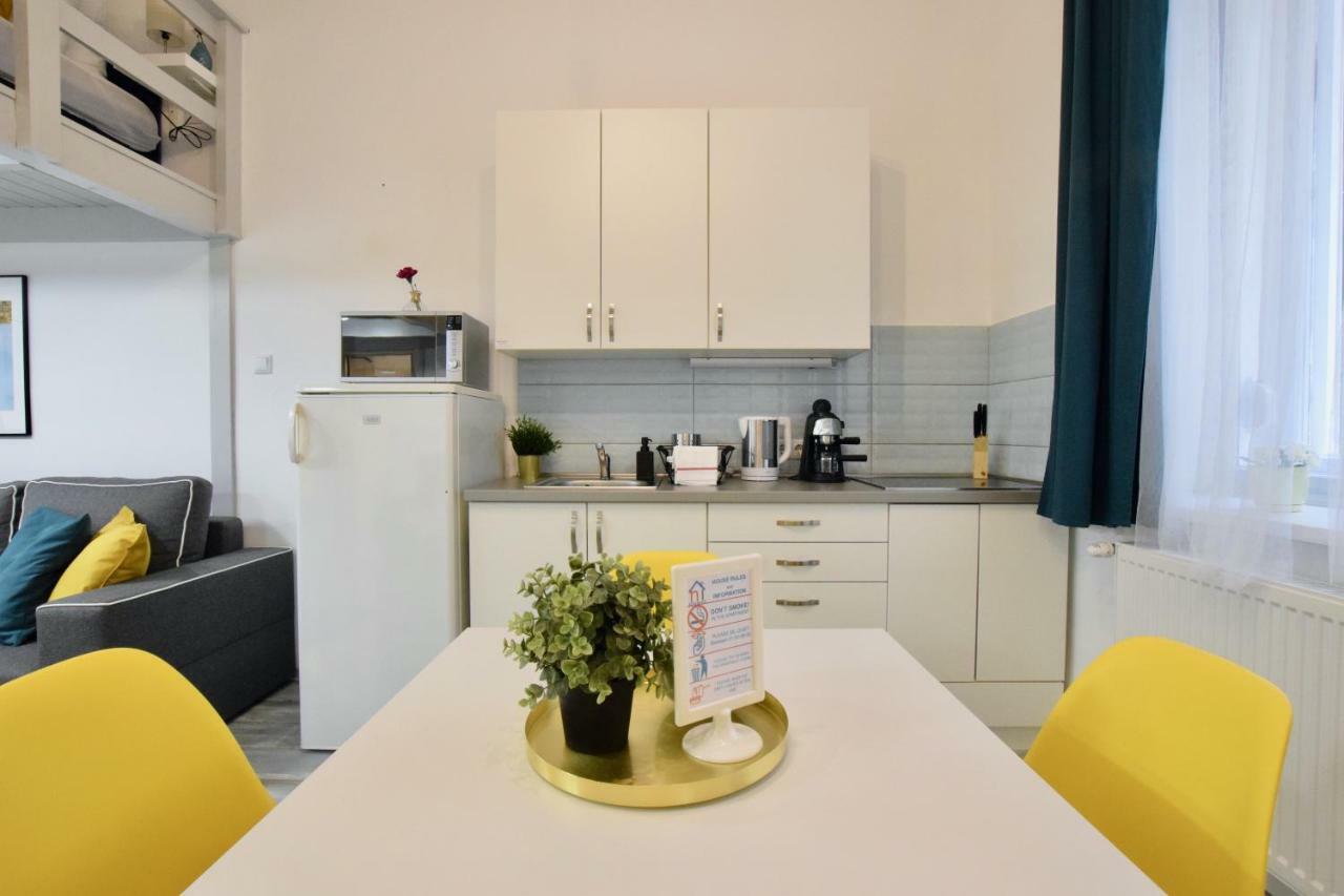 Standard Apartment By Hi5 - Akacfa 59 Boedapest Buitenkant foto