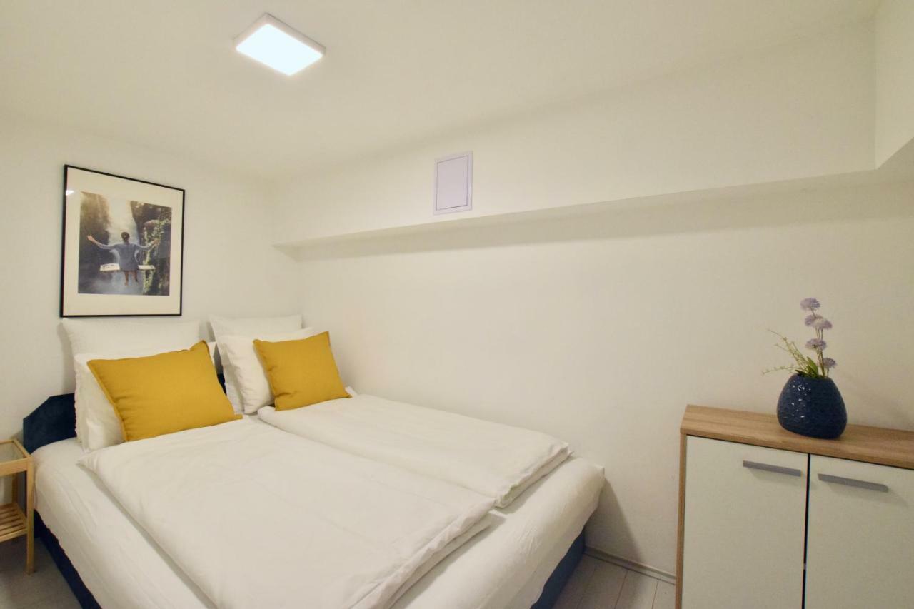 Standard Apartment By Hi5 - Akacfa 59 Boedapest Buitenkant foto